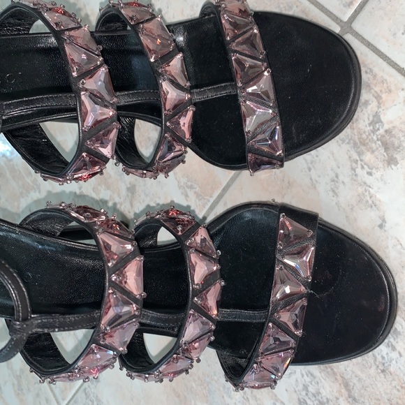 Gucci Heels - Picture 4 of 5